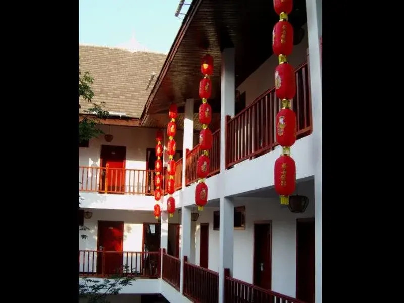 Цзинхун: Xishuangbanna Shuidai Inn
