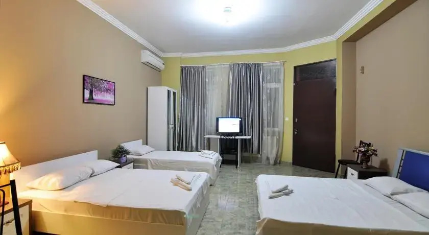 Тбилиси: Fenix Hotel