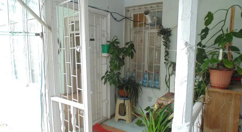 Тбилиси: 3 Room Home city center