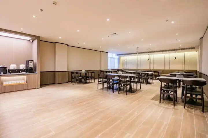 carousel image 4