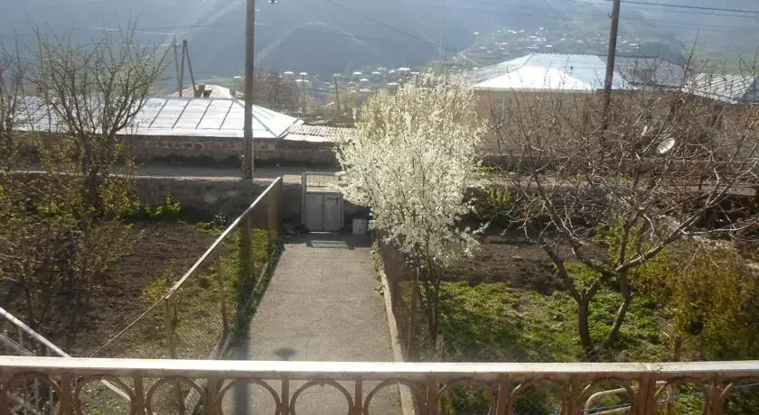 Степанцминда: Nanas Guest House