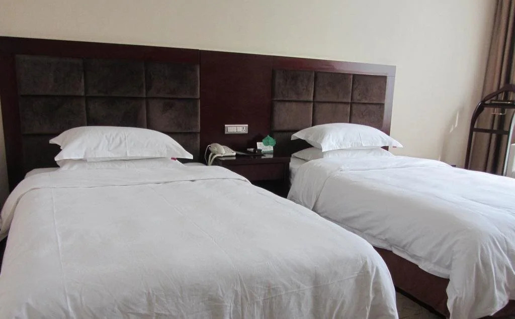 Баоцзи: Baoji Wolong Juxing Hotel
