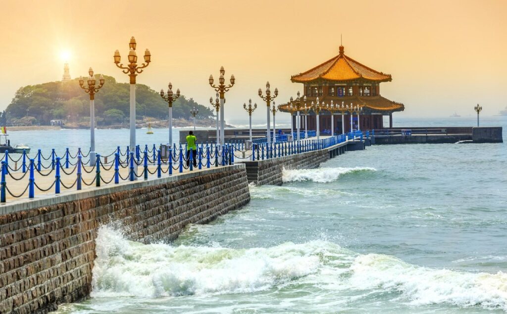 Циндао: Starway Hotel Qingdao Wusi Square
