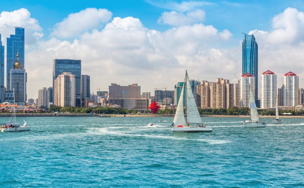 Циндао: Starway Hotel Qingdao Wusi Square
