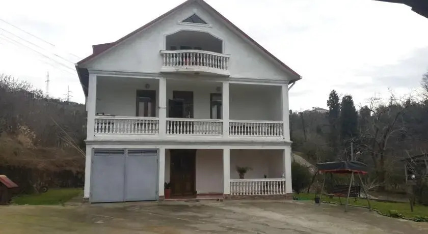 Батуми: Guest house Makhindzhauri