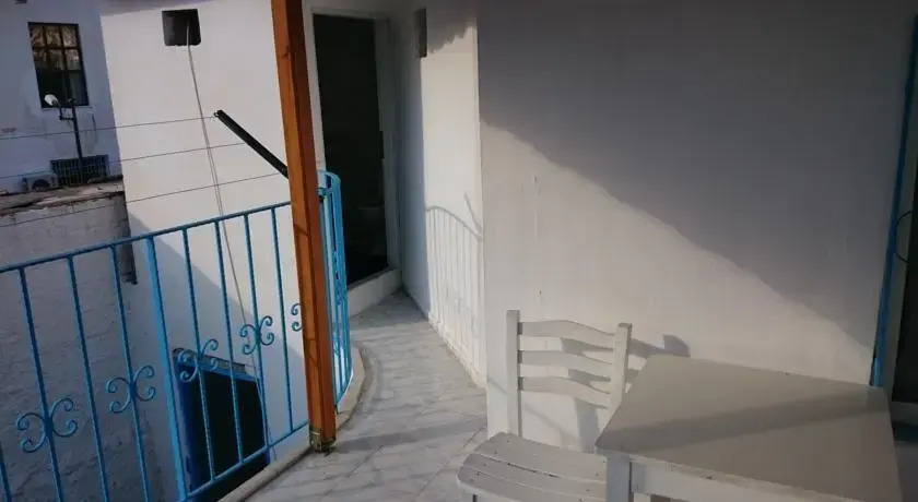 Айвалык: Mavi Beyaz Konuk Evi