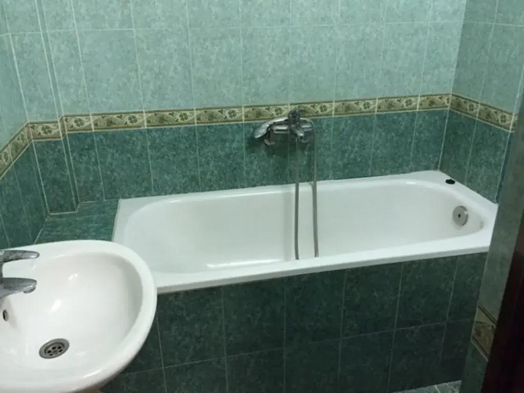 Хюэ: Hoa Binh Hotel Hue