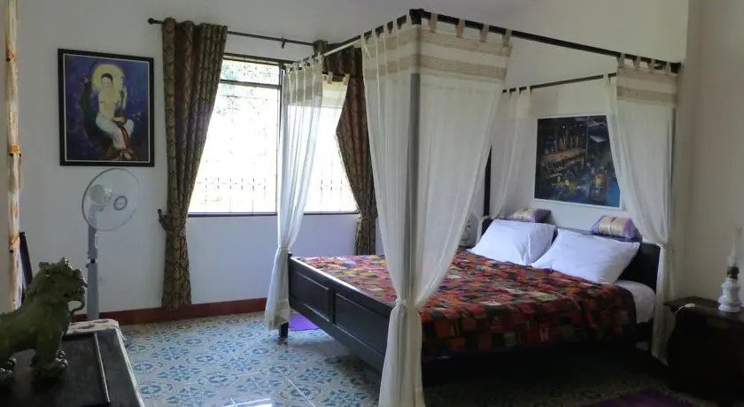 Дой-Сакет: The Yellow House @ Chiang Mai