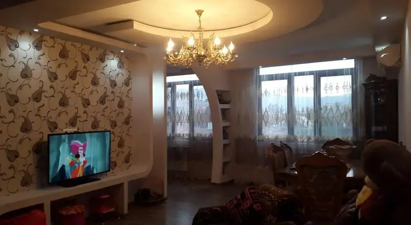 Батуми: LELAs App