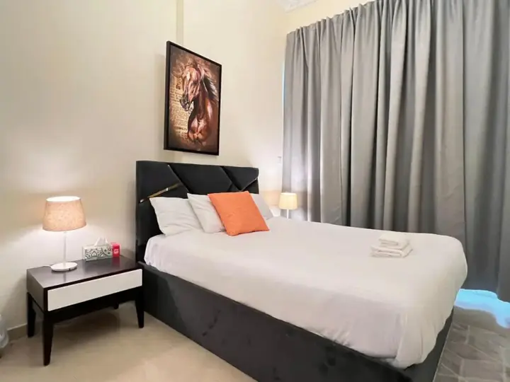 Дубай: Nirvana Holiday Homes -Dream Tower 1, Dubai Marina