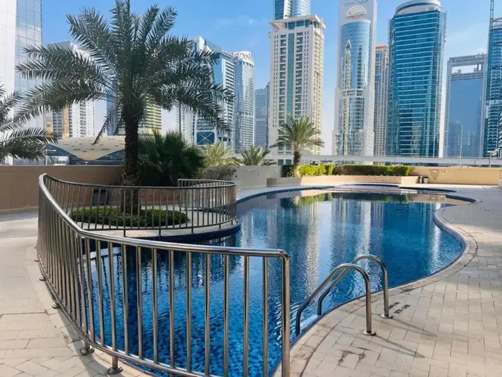 Дубай: Nirvana Holiday Homes -Dream Tower 1, Dubai Marina