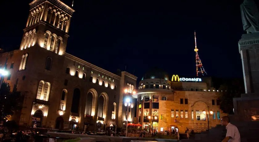 Тбилиси: HoneyLike Hostel Tbilisi