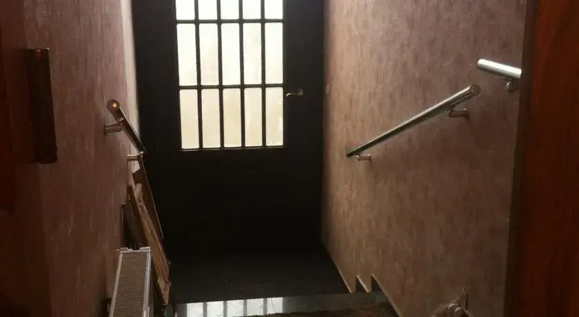 Тбилиси: Sweet Old Tbilisi Home on Tsurtsumia