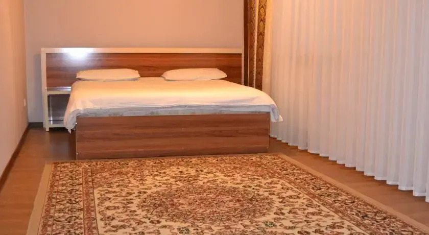 Астана: Hotel Tarlan