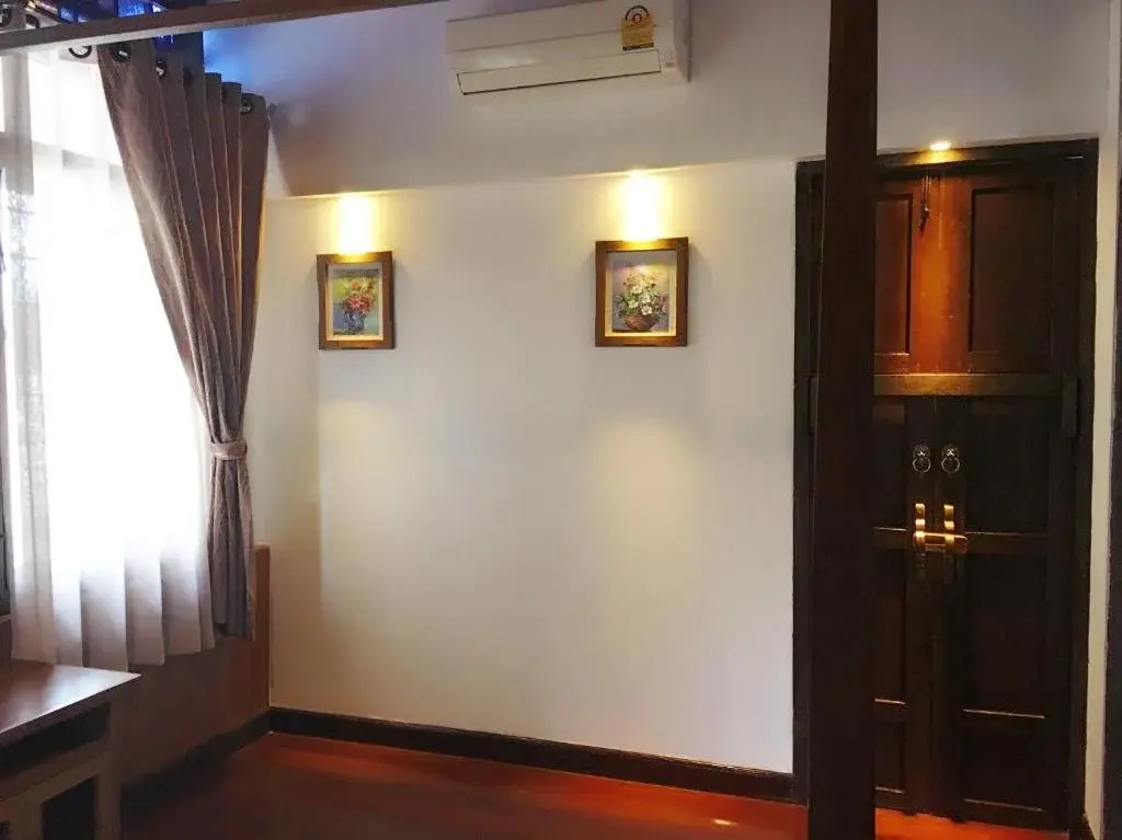 The House Boutique Hostel — фото 3
