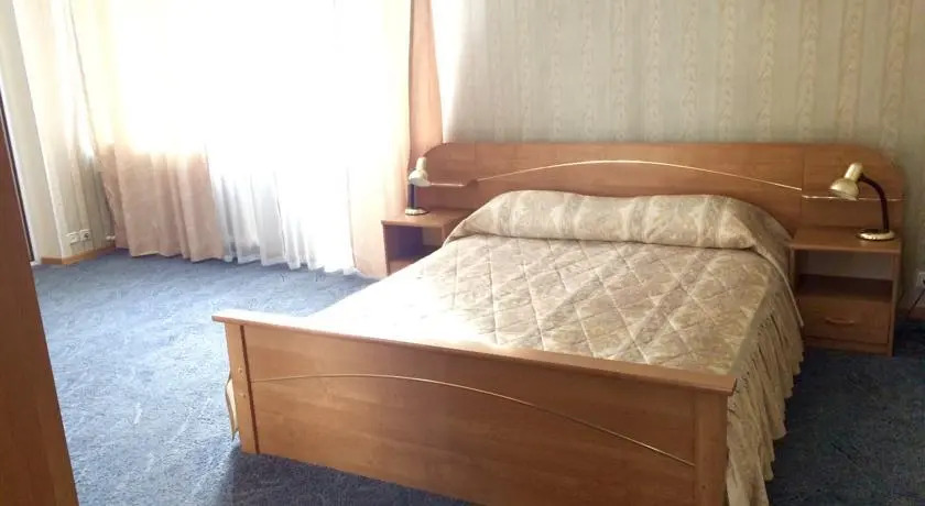 Шымкент: Gostinitsa Kema