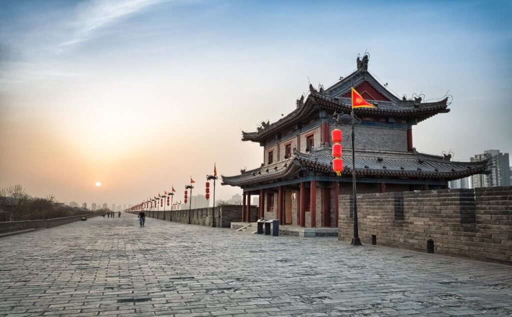 Сиань: Home Inn Plus Xi'an Xishaomen Airport Shuttle Bus
