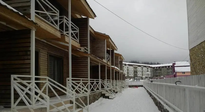 Бакуриани: Cottege Skierbakuriani In Mgazvrebi Complex