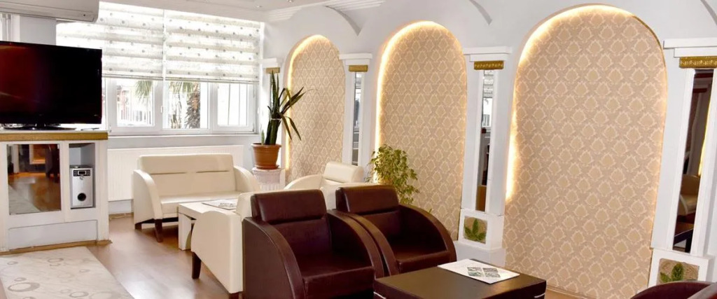 Акхисар: Hotel Tütün