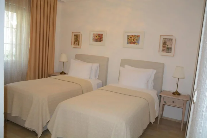 Дальян: Berg Hotel