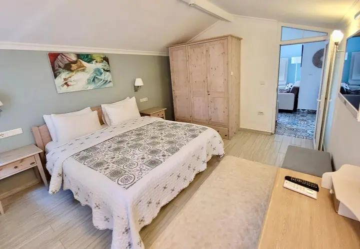 Дальян: Berg Hotel