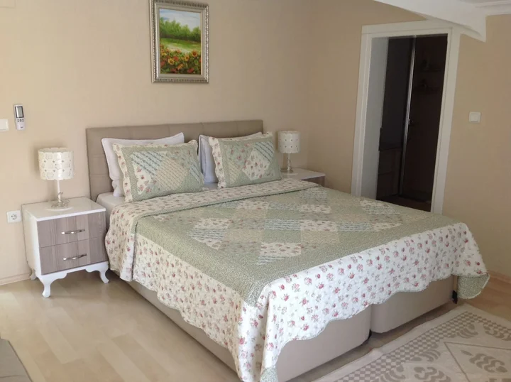 Дальян: Berg Hotel