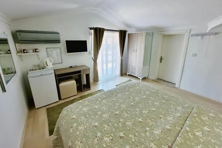 Дальян: Berg Hotel