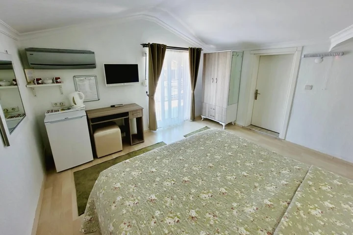 Дальян: Berg Hotel