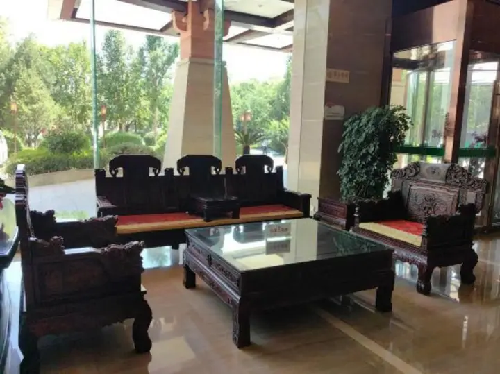 Вэйнань: Hancheng International Hotel