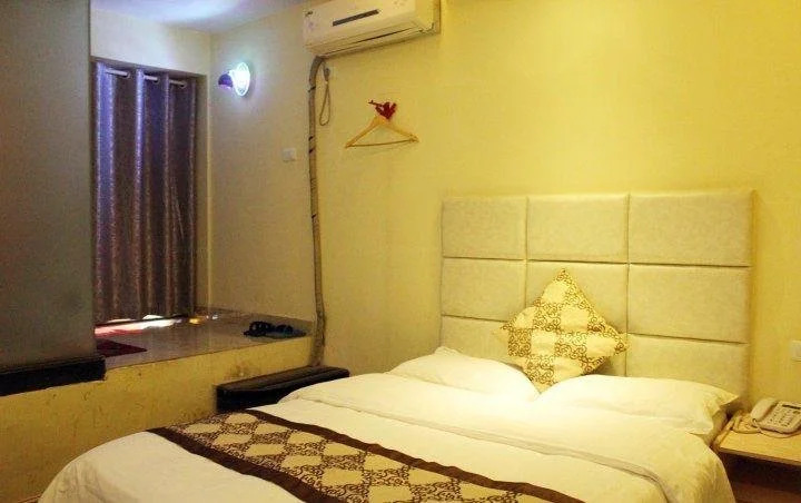 Цзюцзян: Qicai Express Hotel