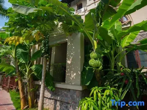 Цзинхун: Xishuangbanna Lanzhu Villa Hotel