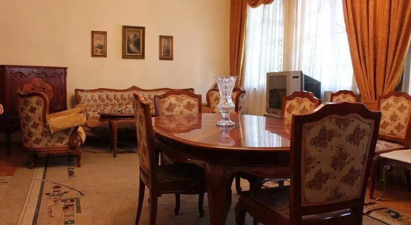 Батуми: Guest House Ketevan