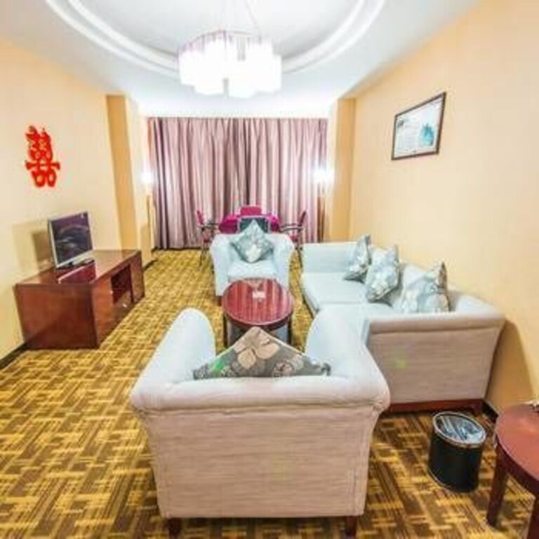 Суйнин: Hongsheng Hotel - Shehong