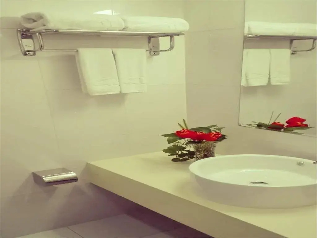 Далянь: RYM Hotel Dalian Renmin Road