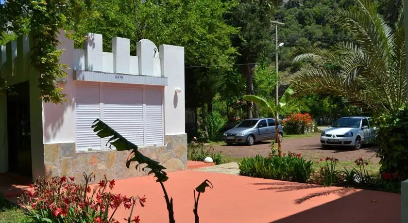 Чиралы: Artemis Hotel