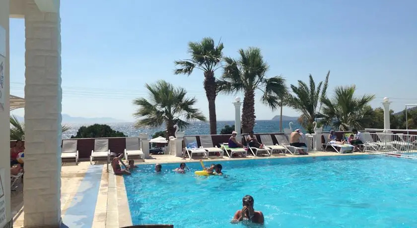 Тургутрейс: Sun and Sea Beach Hotel
