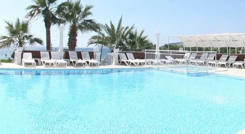 Тургутрейс: Sun and Sea Beach Hotel