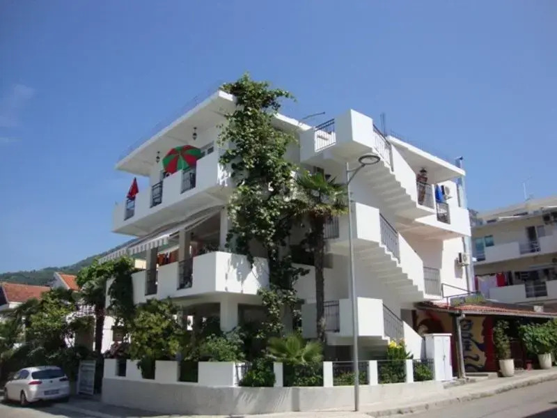 Бар: Buntić Apartments