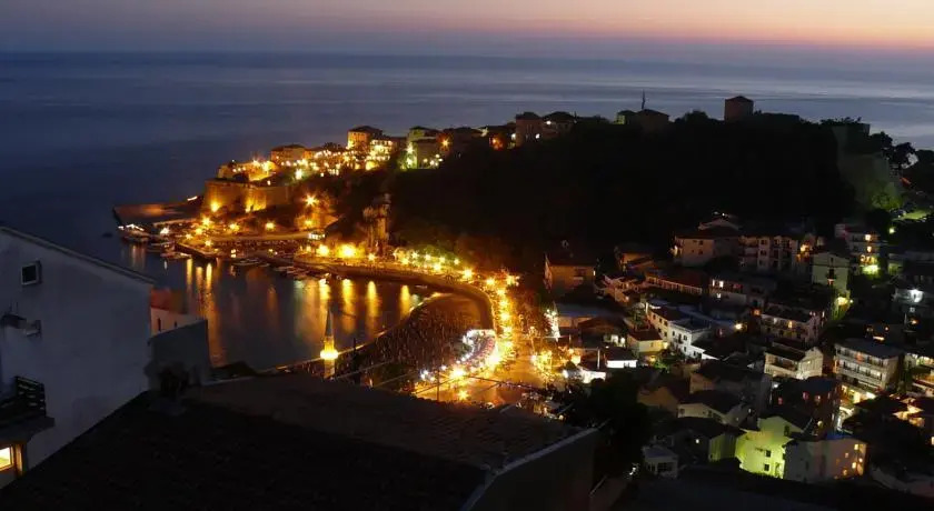 Ульцинь: Apartments Adriatik