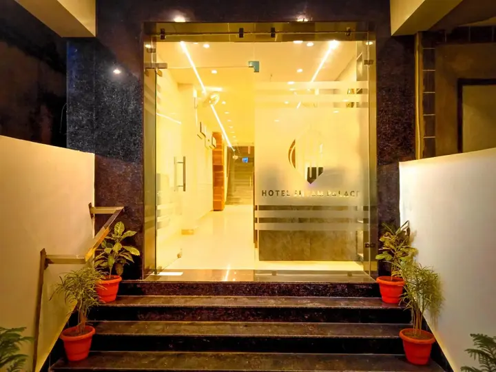 Агра: Hotel Suryam Palace