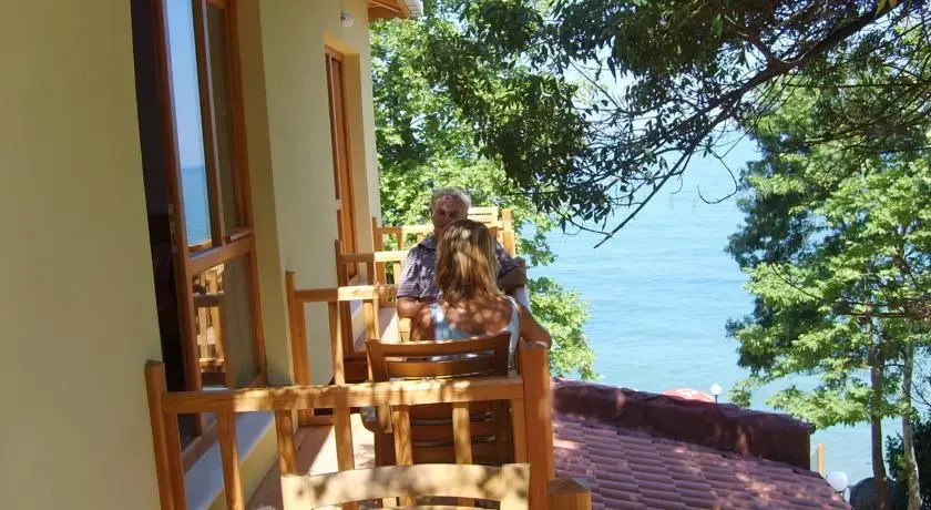 Акчакоча: Tezel Pansiyon & Camping