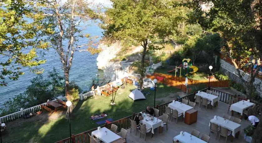 Акчакоча: Tezel Pansiyon & Camping