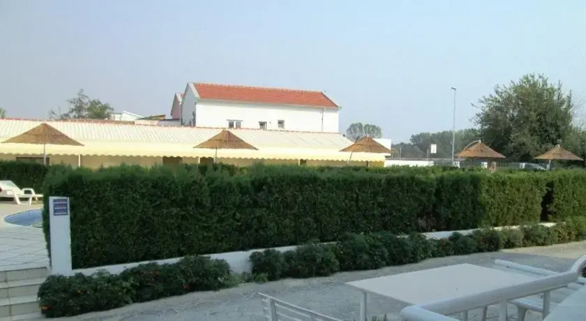 Ульцинь: Vila Lika