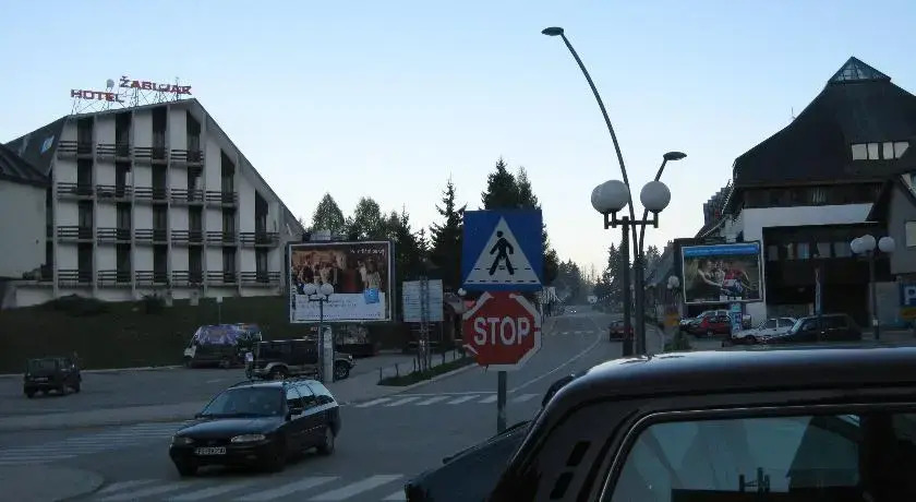 Жабляк: Apartments Popović