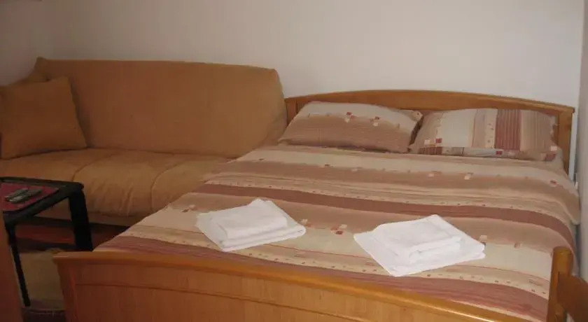 Жабляк: Apartments Popović