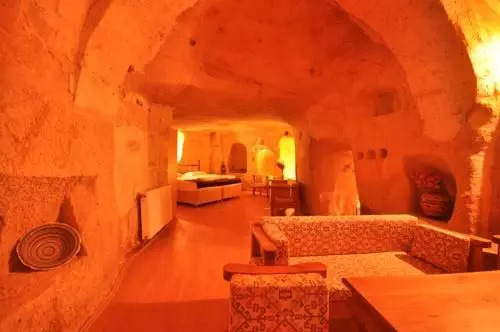 Мустафапаша: Sinasos History Cave Hotel