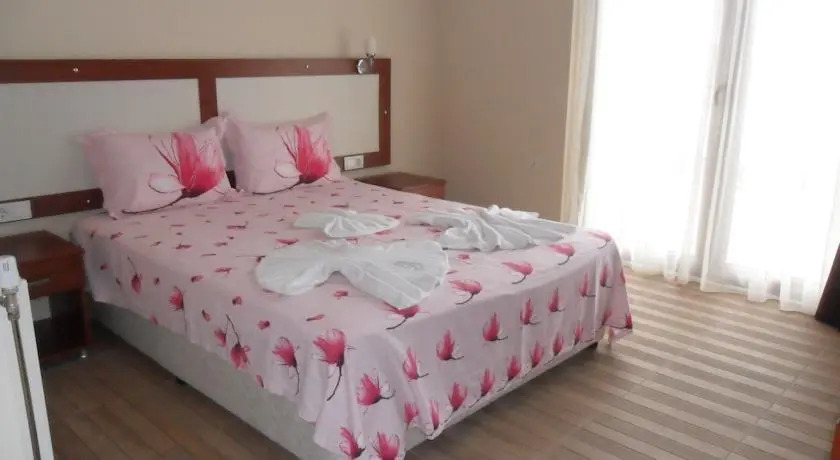Сайл: Eftalya Hotel