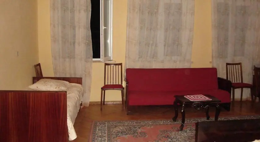 Кутаиси: Hostel Mana