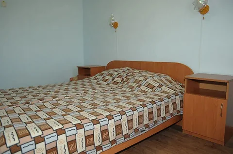 Береговое (Феодосия): Golden shore