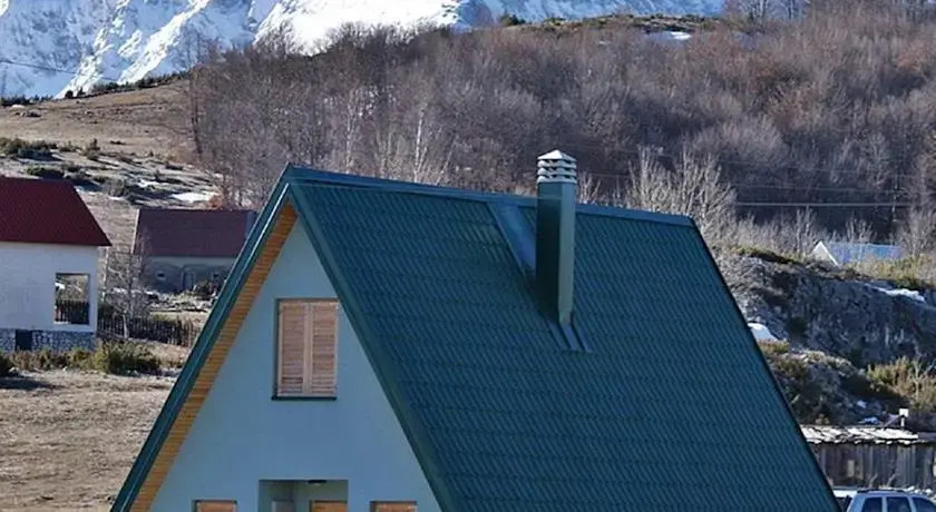 Жабляк: Laušević Chalets